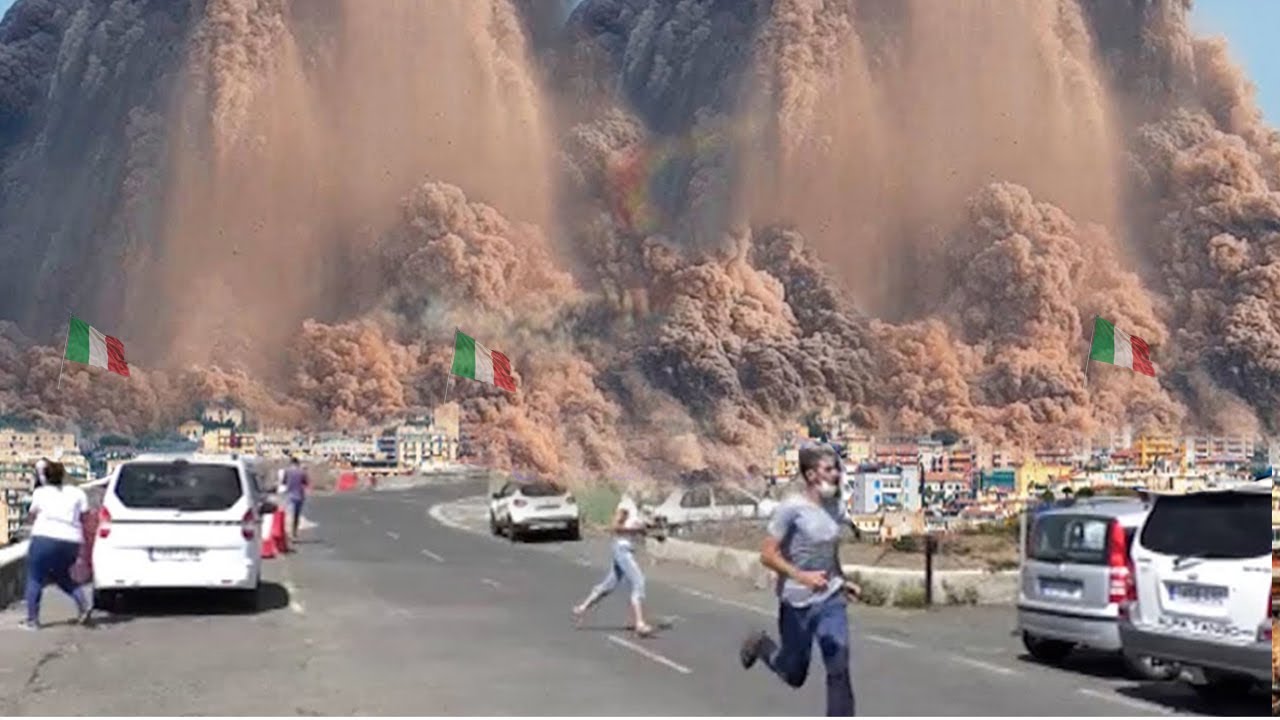 Italy now: 1 hour after warning Campi Flegrei volcano erupt,as earth lif,a rumble hit land