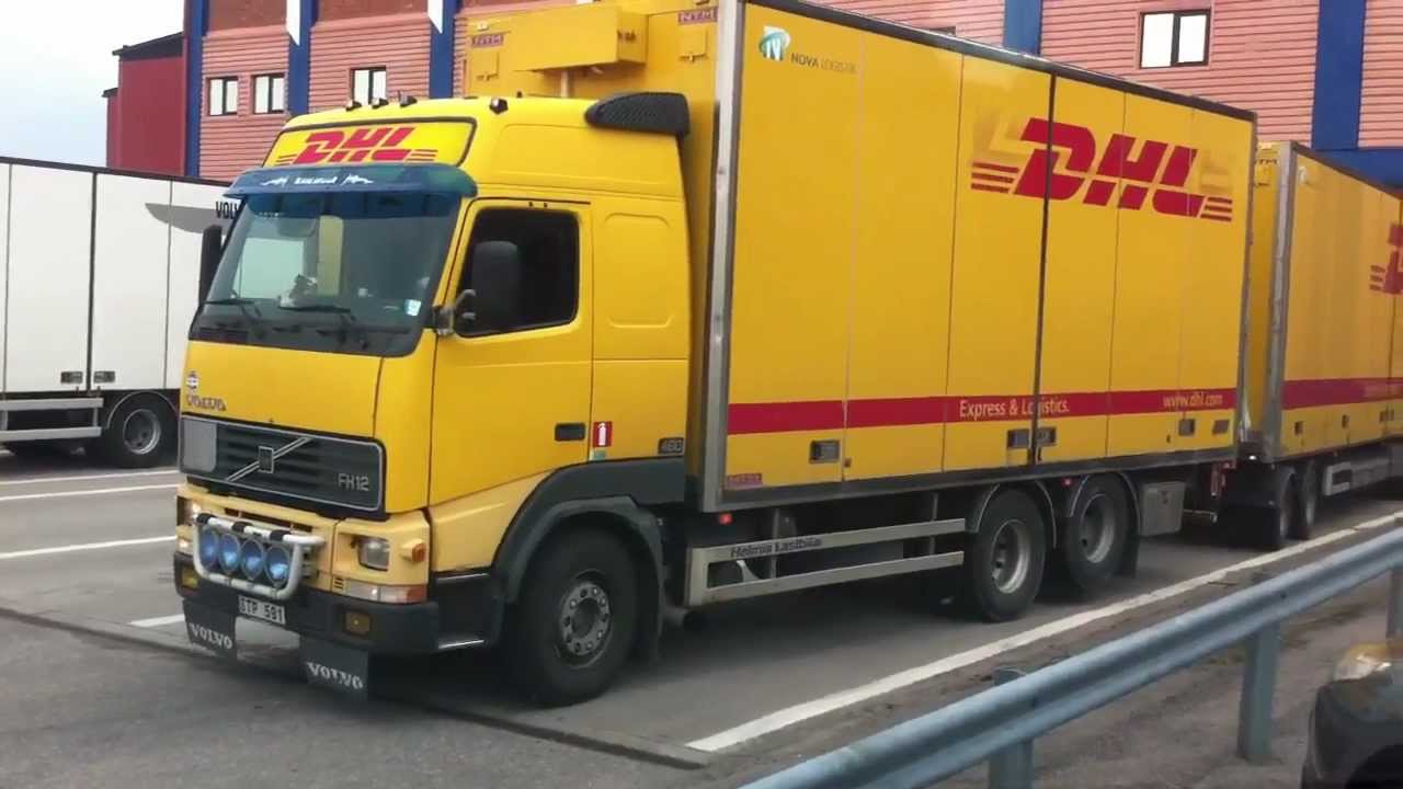 Älgen backar med släp