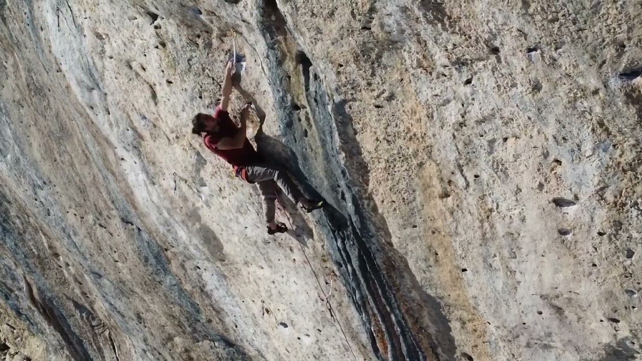 Les Colonnettes 7c+ 8a Céüse