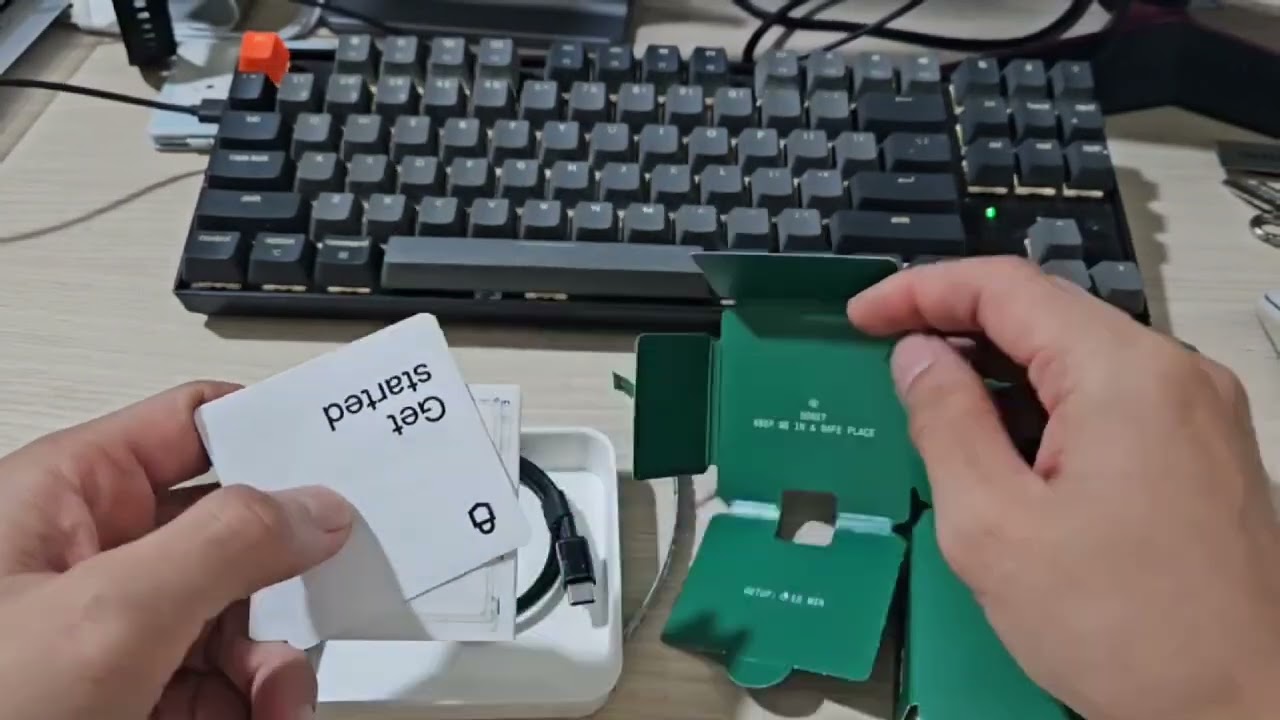 Mở hộp v&iacute; lạnh Trezor Safe 3