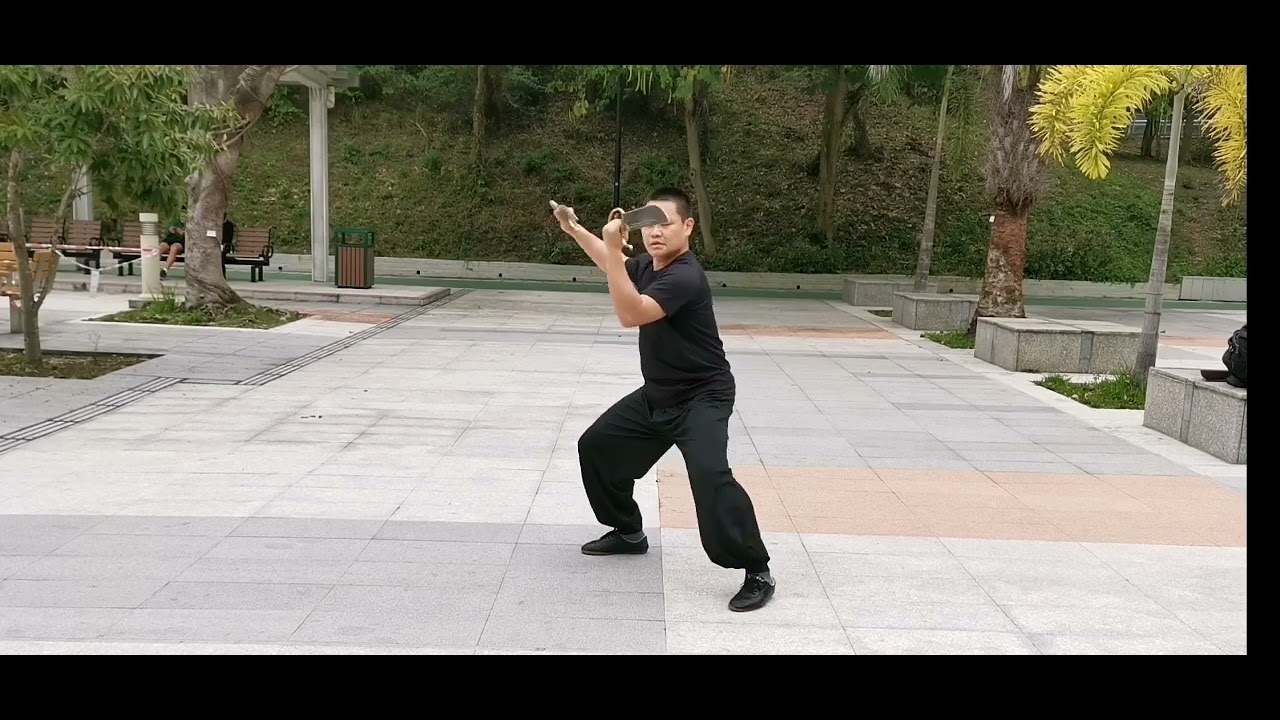 車沖刀（恆月雙刀）Koi Chung Do (Hang Yuet Seung Do) 8-2-2022(1)