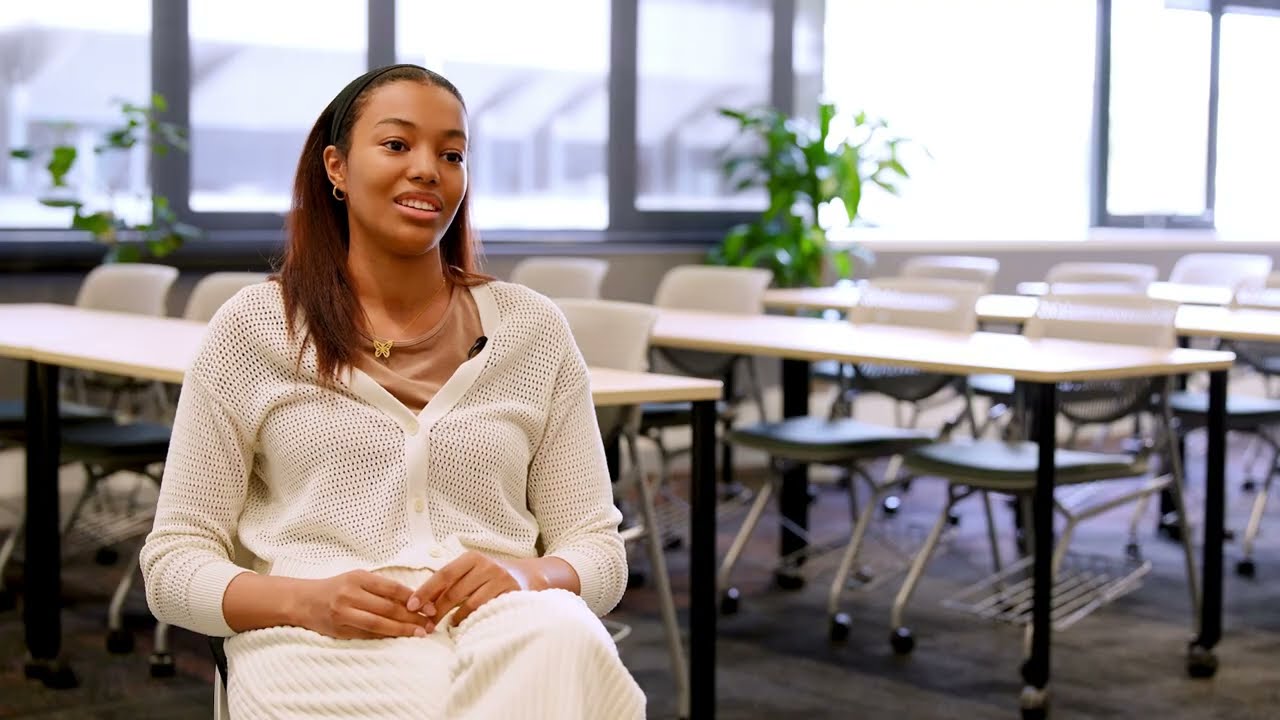 Deakin College Student Testimonial - Resha