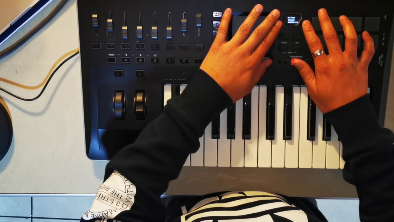 Review Korg Taktile 25