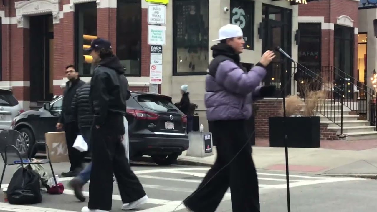 2 Berklee College of Music students on Newbury Street 
