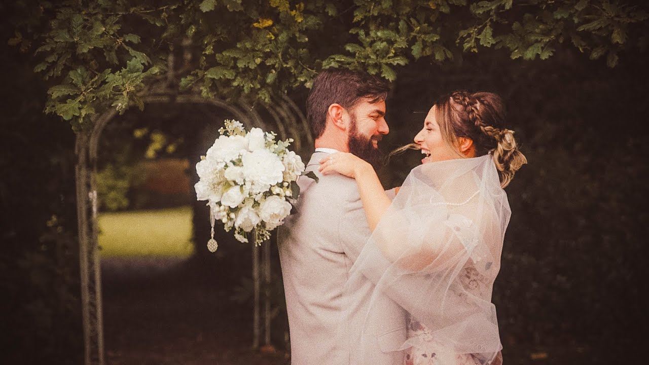 Charlotte & Martyn // Wedding Highlights