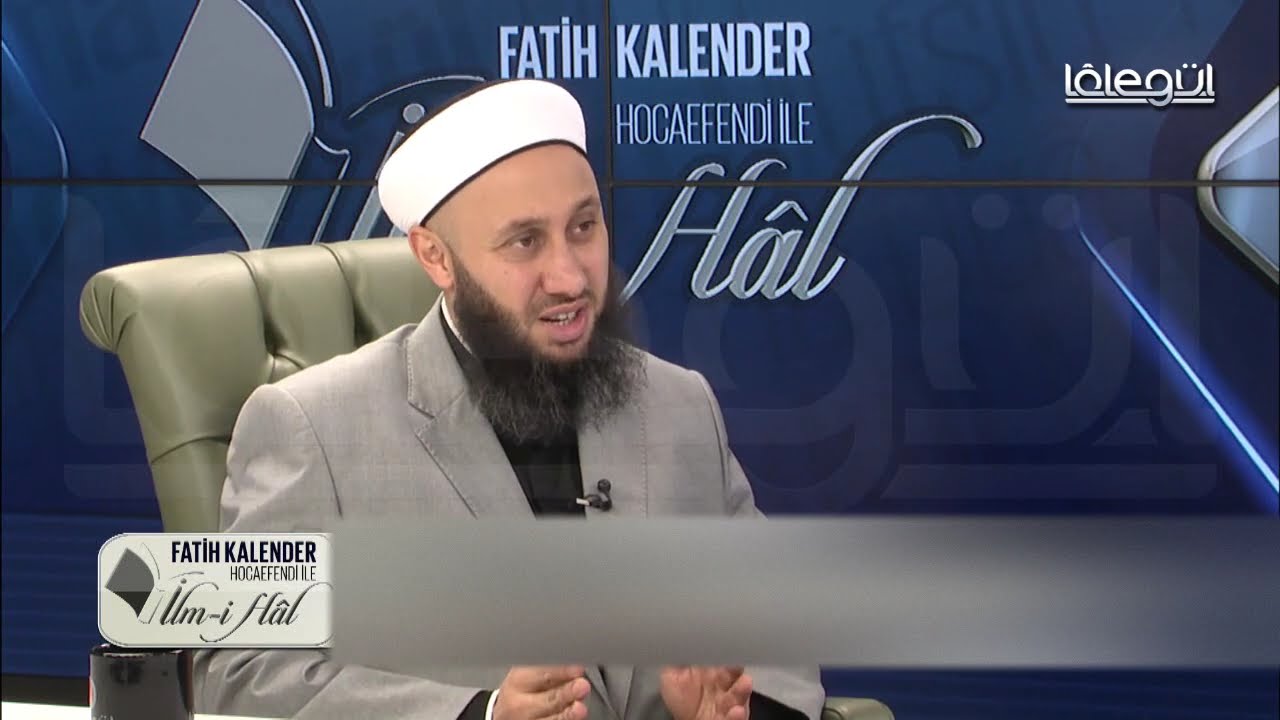 40-Farz namâzın 3. rekâtında zammı sûre veyâ tehıyyâtta salli-bârik okusak sehiv secdesi gerekir mi?