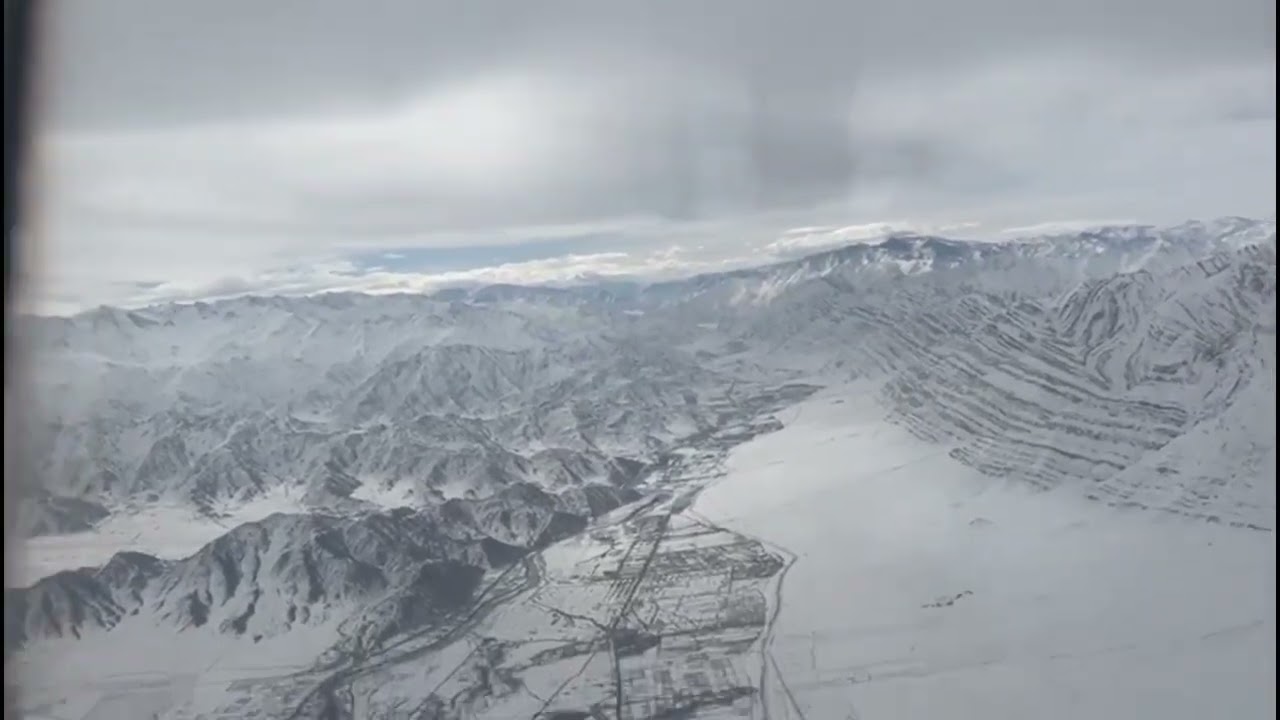 Flight Se Leh Aate Hue Snow Mountains ❄️✈️ | Aerial View of Ladakh | @ShivaFTS