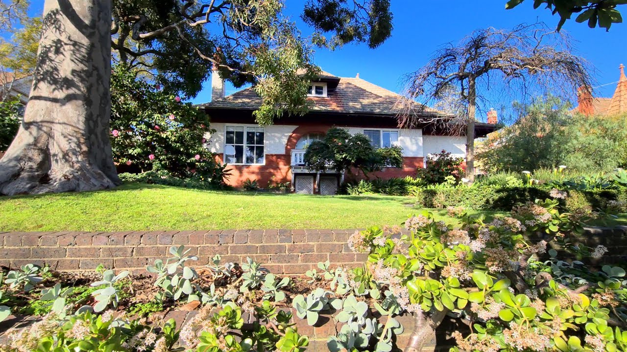 Kew Melbourne Australia Suburb Walking Tour 4K　メルボルン高級住宅地散歩、丘から眺めるシティ