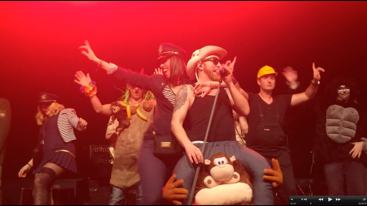 Ü30 Fasching Muffathalle 2017 "YMCA" Gerry & Gary with their used underwear!