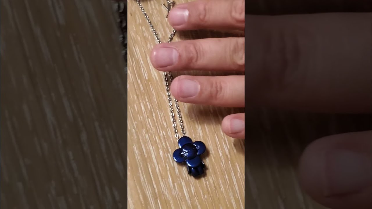 Beautiful LV Vivienne pendant necklace!  if you like my video please Like and  Subscribe.