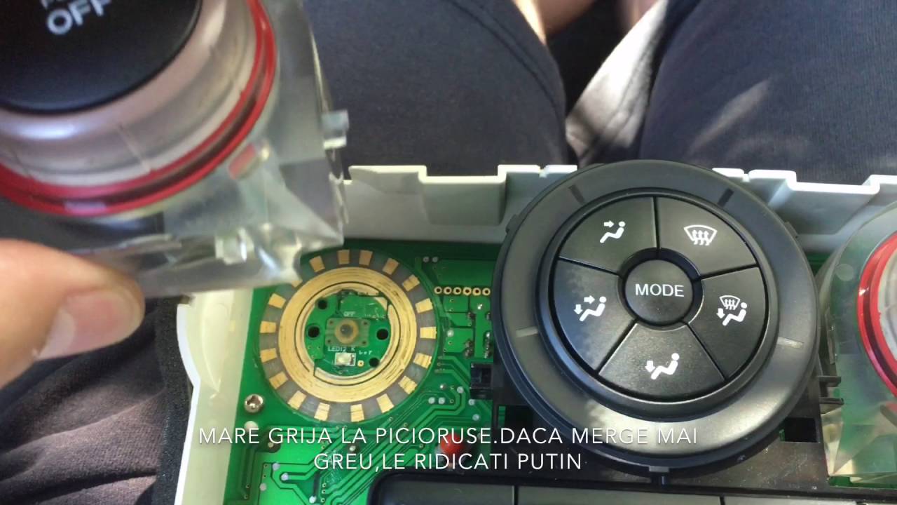 Inlocuire becuri temperatura si bricheta mazda 3 2004