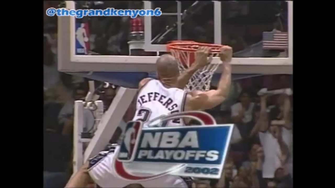 Jason Kidd & rookie Richard Jefferson 2 identical give & go plays off the inbound