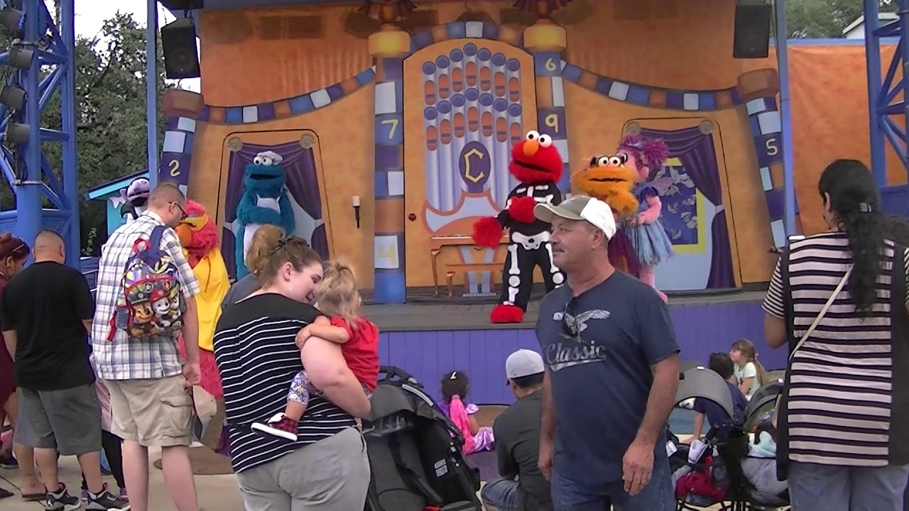 Who Said Boo?! SeaWorld San Antonio's Halloween Spooktacular 2017!