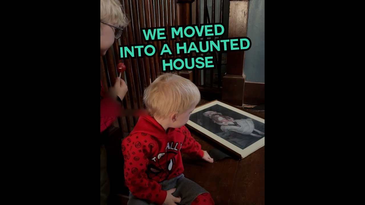 We Moved Into A Haunted House! 👻 | STORYTRENDER