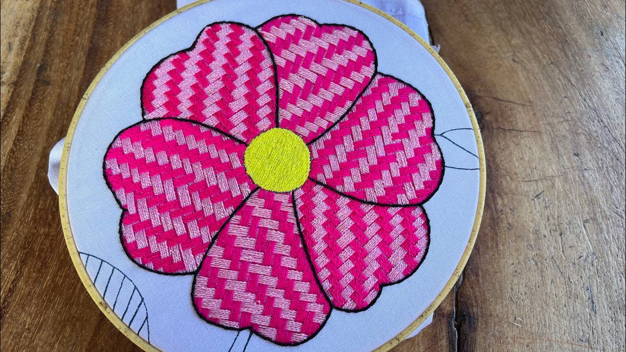 PUNTADA BONITA PARA UNA FLOR 🌺 Como bordar una flor @tusideasenbordados 