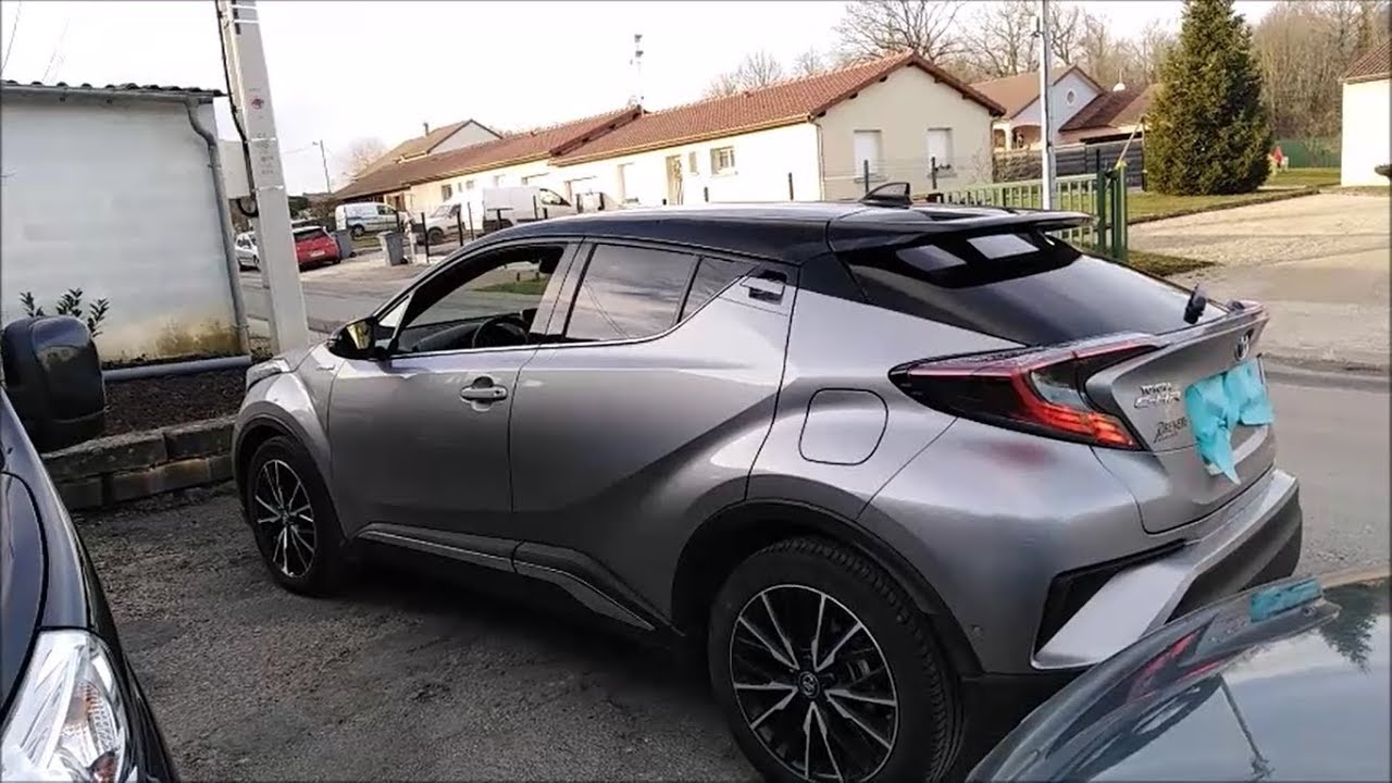 Запуск Toyota C-HR Hybrid 2018 года, двигатель и подробный обзор