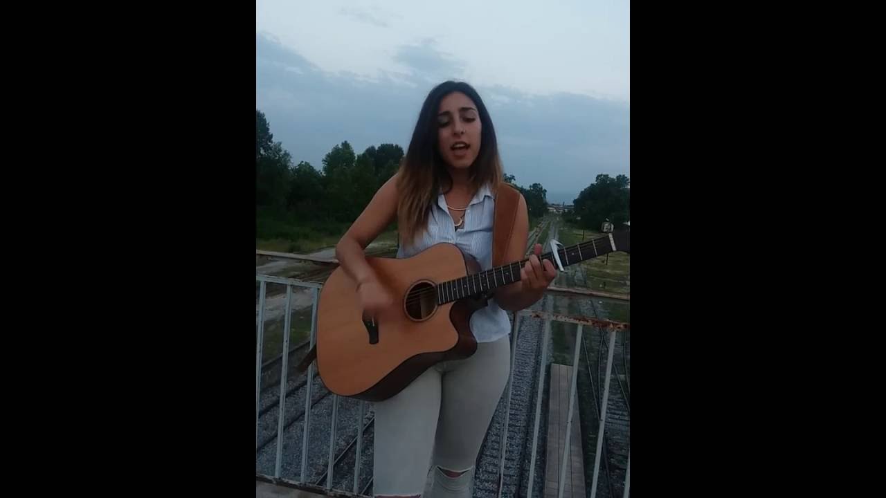 Mary Lu - Φεύγω για μένα μια φορά ( Ζουγανέλη Ε.)