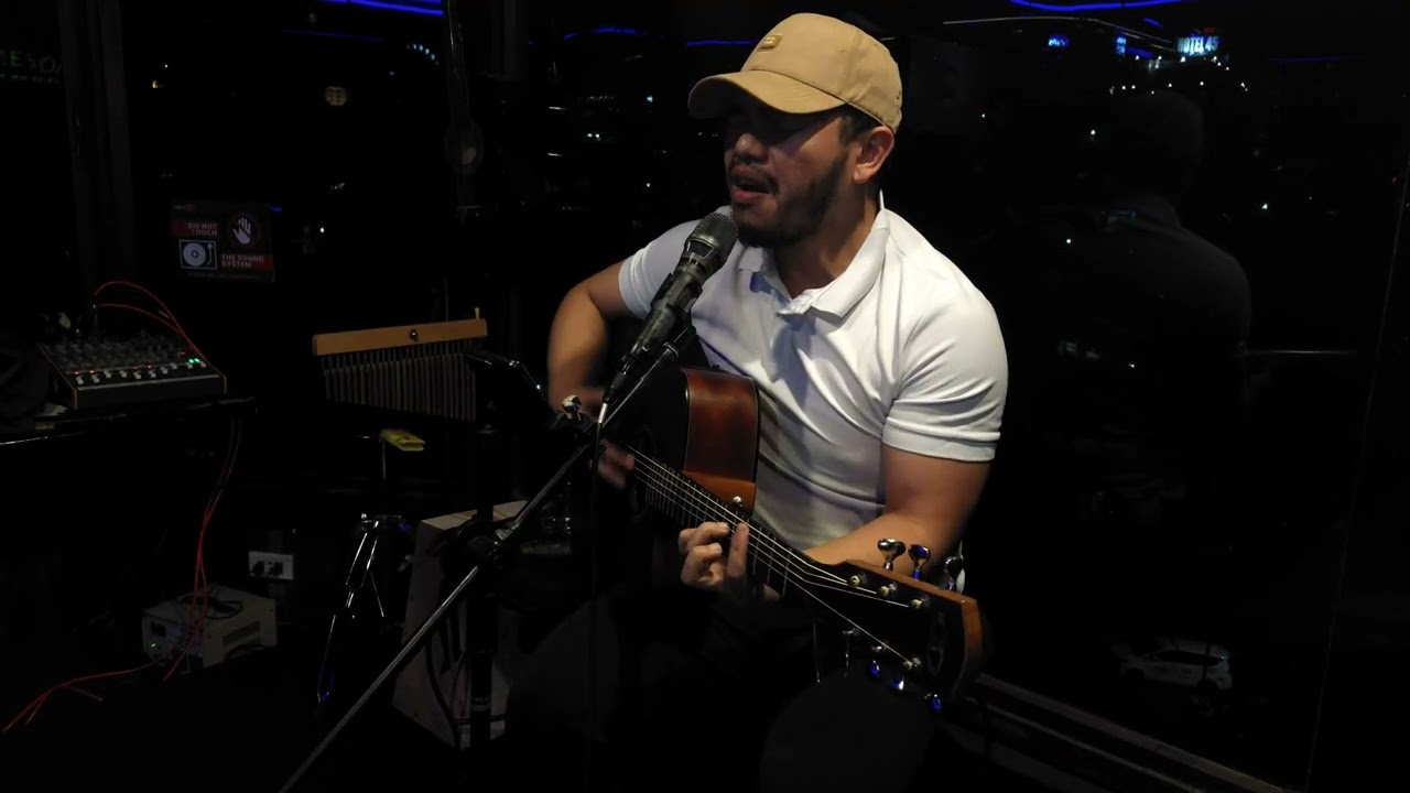 Sam Smith — I'm Not The Only One cover by Marledeck Juzer Pinmiliw at HornPub Baguio Live Band