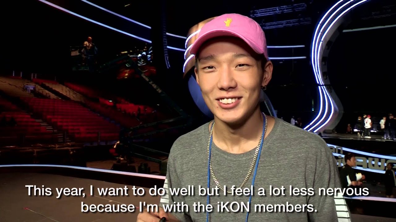 MAMA 2015 Backstage: iKON Bobby Interview