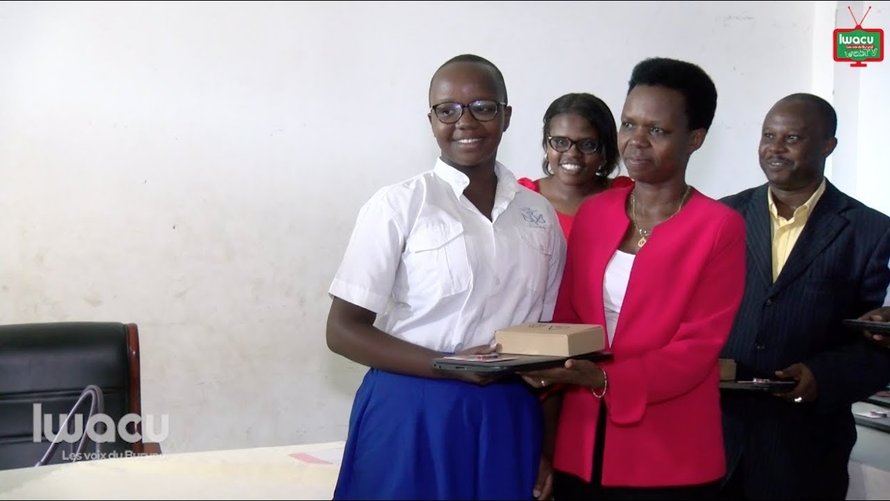 Des prix pour les 10 premiers lauréats au concours national