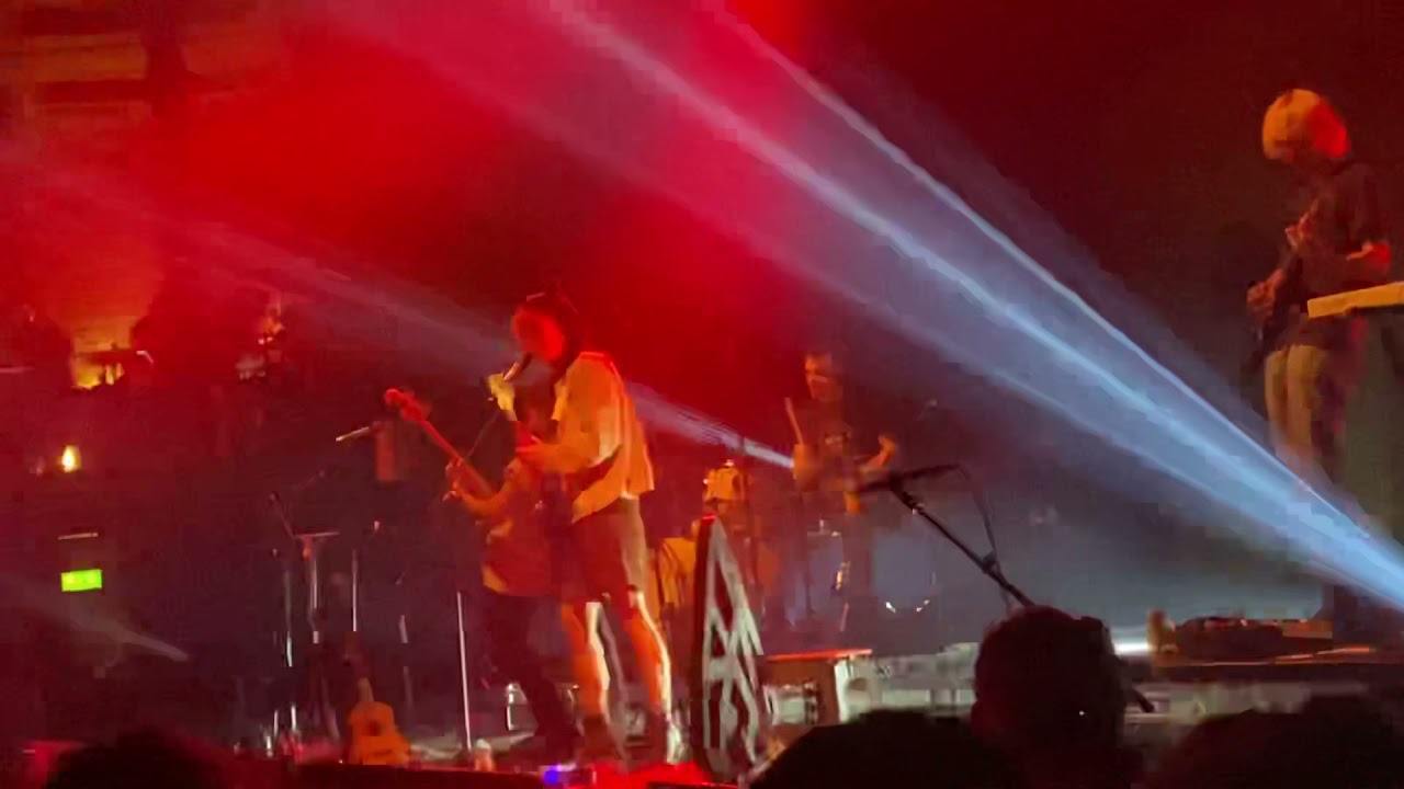 devil town live - cavetown 11th december 2021 at the roundhouse london