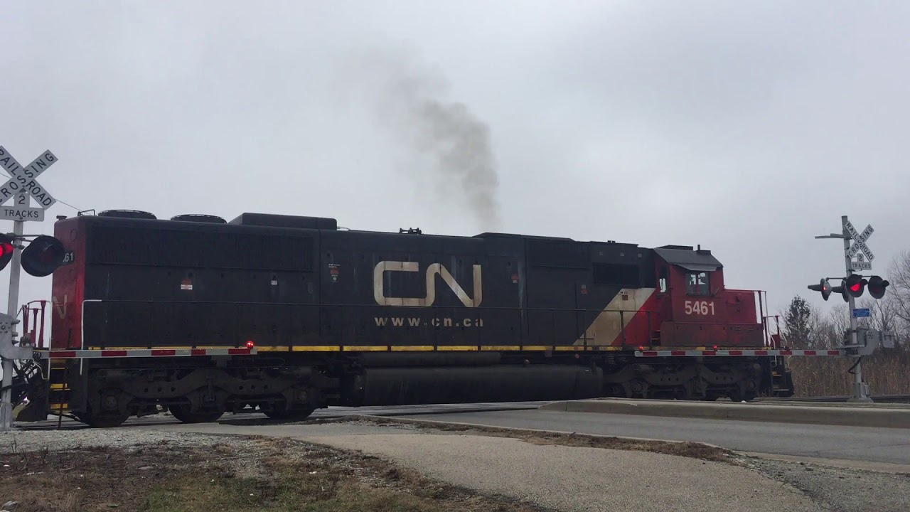 NS 2641 Meets CN 5461 in Frankfort, IL 12/14/18
