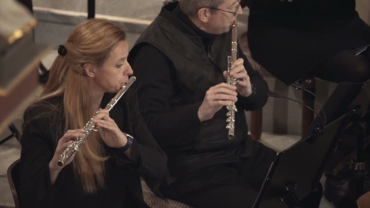 Flutes @ Christmas | Oblivion - Astor Piazolla | Flute Choir