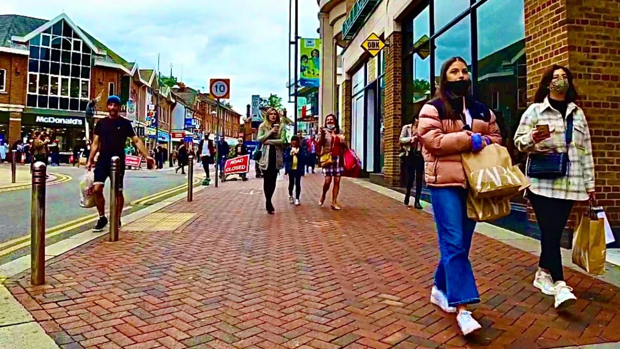 Walking in Watford - Watford High Street - Watford Hertfordshire - Watford England