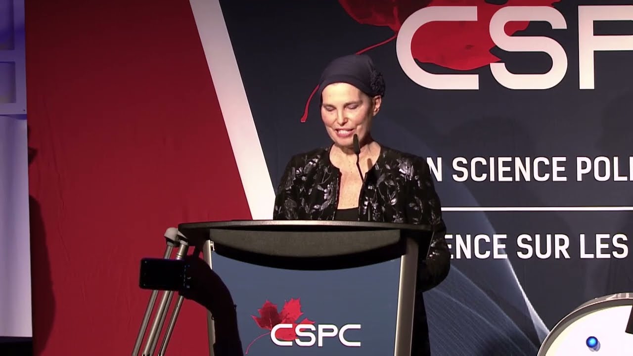 CSPC 2023_Award Ceremony_Policy for Science Trailblazer Award_Hon. Kirsty Duncan