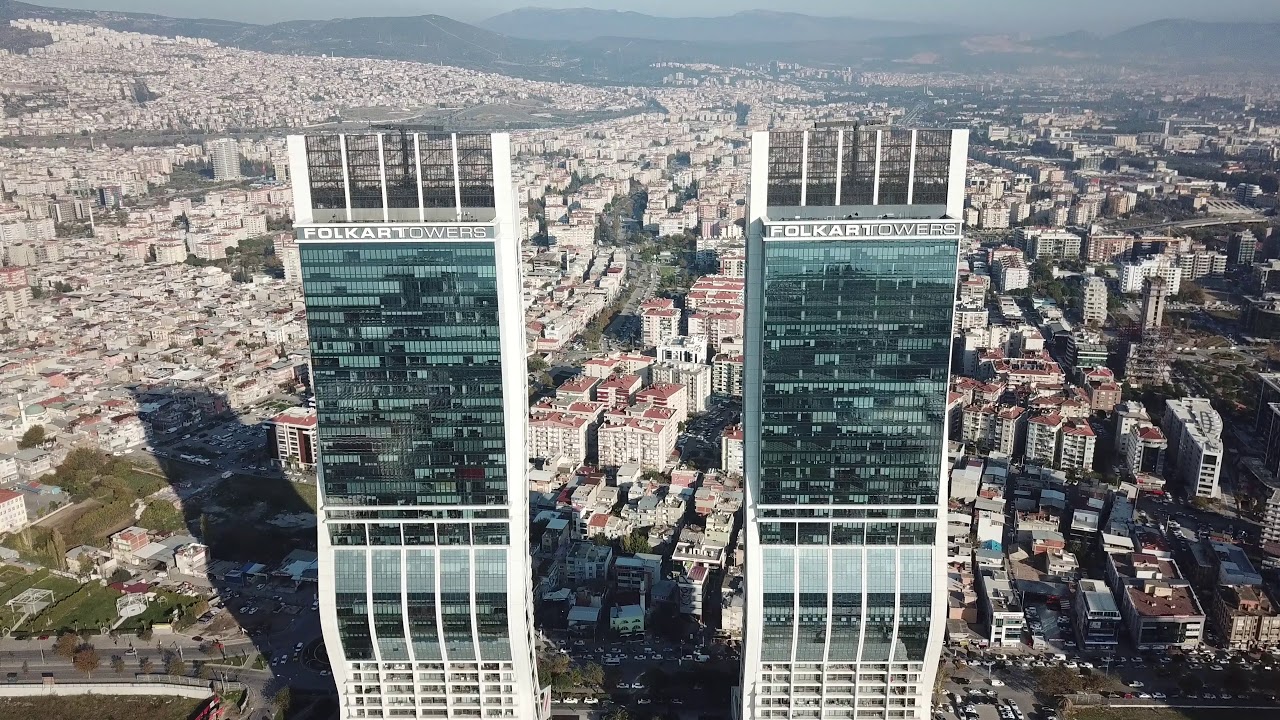 İzmirin ikiz kuleleri Folkart Towers iyi seyirler.4k Mavic pro.