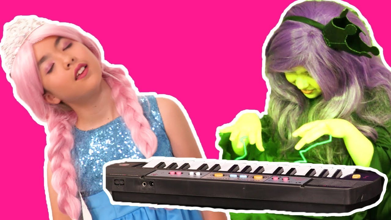 The Hypnotic Magical Piano🎹 Halloween Princesses In Real Life | Kiddyzuzaa