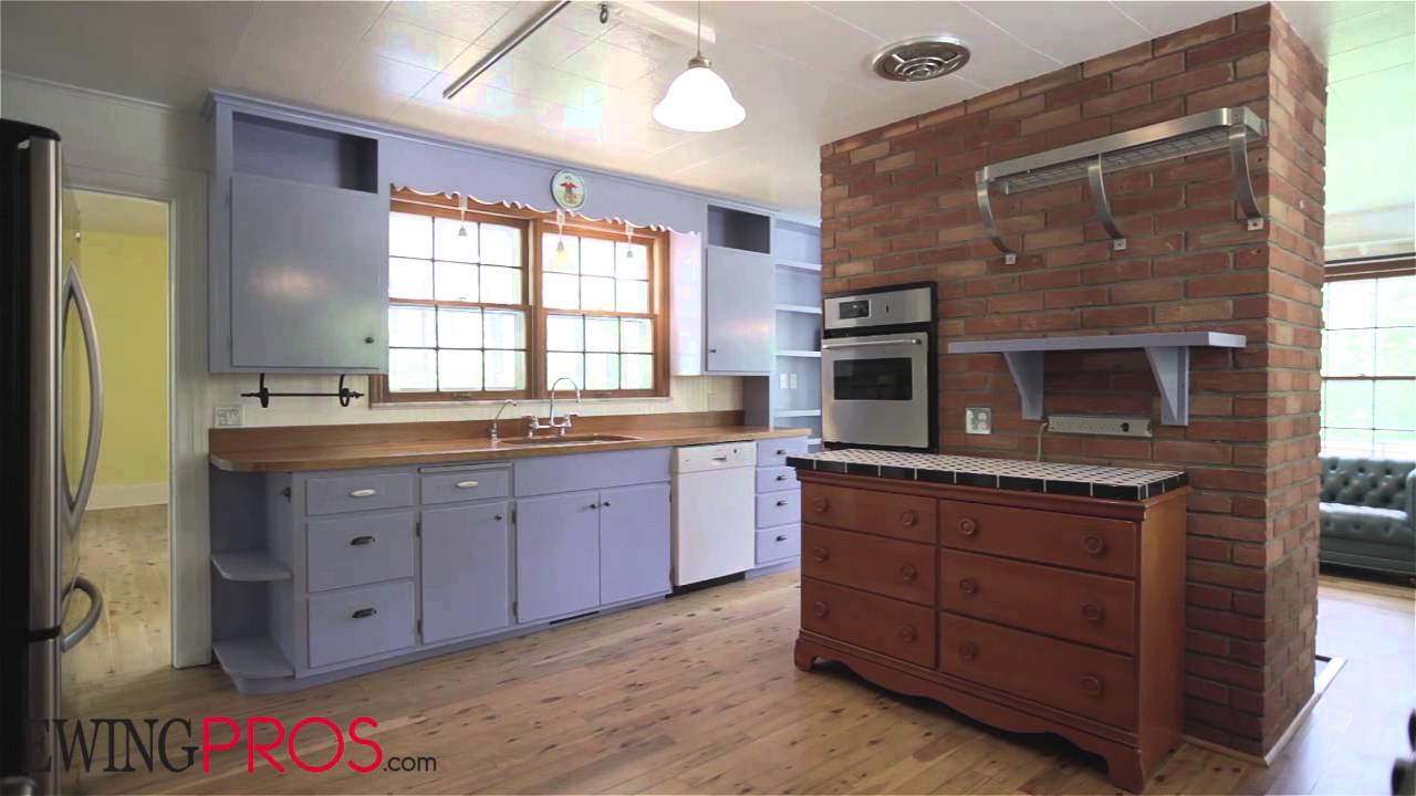 7015 Lake Shore Dr, Chelsea, MI 48118