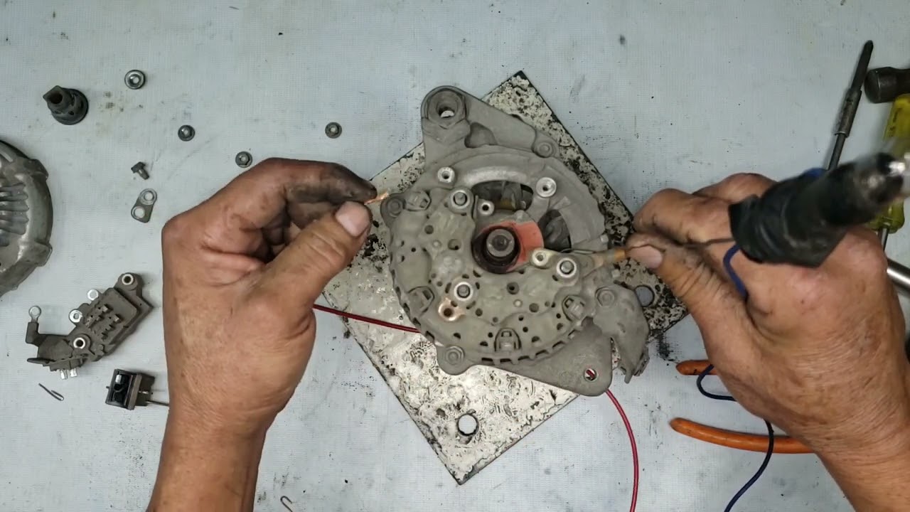 TOYOTA YARIS 2008,ALTERNADOR CON REGULADOR INTELIGENTE NO CARGA.Y LA DIF. DEL REGULADOR