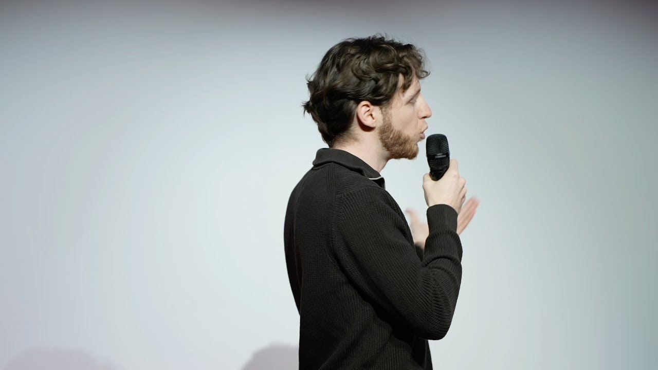 Pour éviter les critiques, ne faites, ne dites, ne soyez rien | Clément Geynet | TEDxNeoma BS Paris