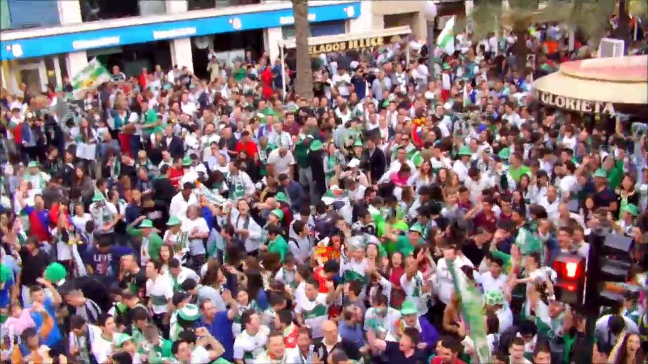Celebración del ascenso del Elche CF a la Primera División  en La Glorieta