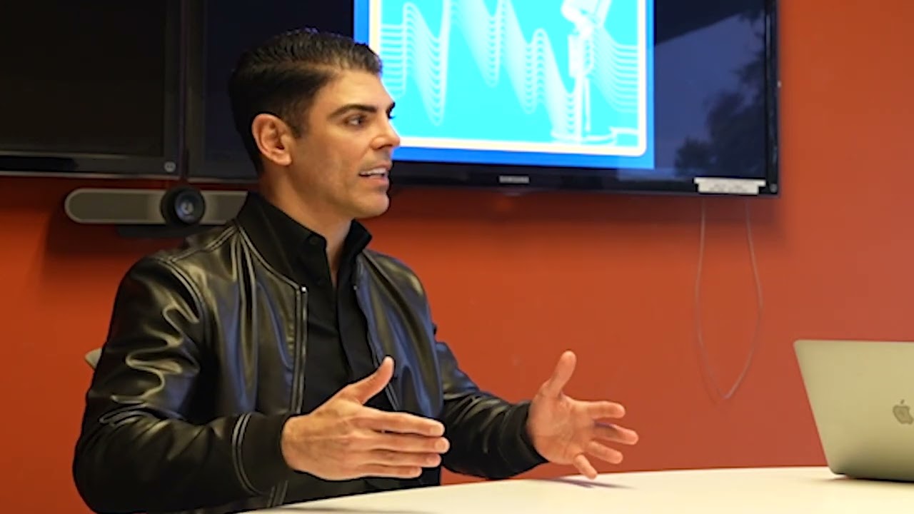 Short Selling, Storytelling, and Standing Out: A Conversation with Expert David Capablanca