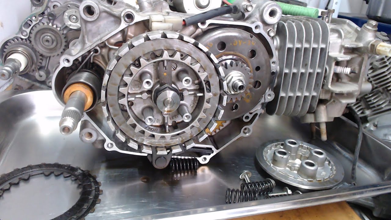 Yamaha cripton fi nueva como poner discos de clutch desarme y arme completo explicación de sonidos 🦅