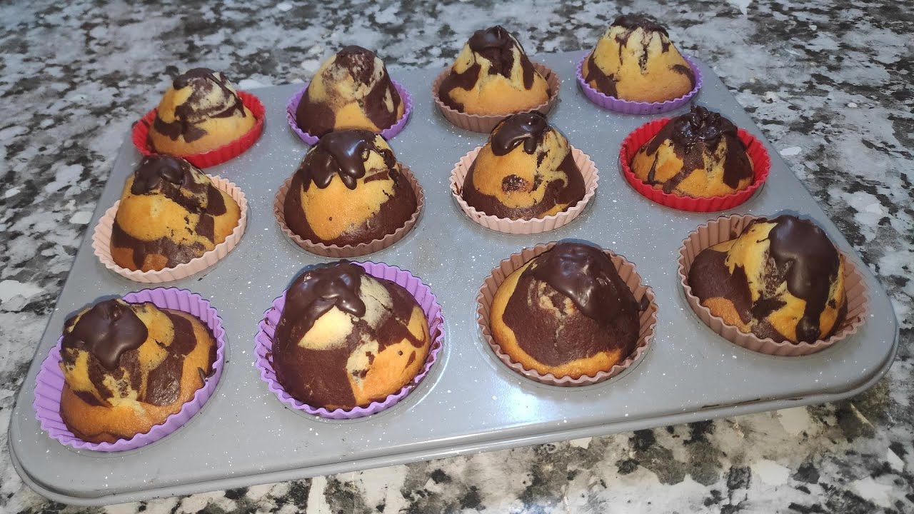 Muffins - طريقة تحضير مافين بالشكولاتة  | سهلة، هشة وناجحة من أول مرة