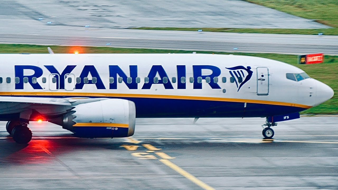 14 MINUTES PlaneSpotting at Cork Airport [28th December 2025]