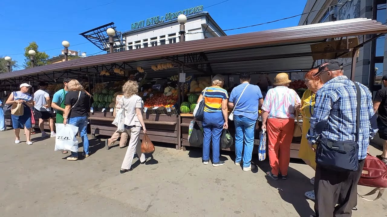 Der Zentralmarkt in Irkutsk, wo man Naturprodukte g&uuml;nstig kaufen kann | Das Alltagsleben in Russland