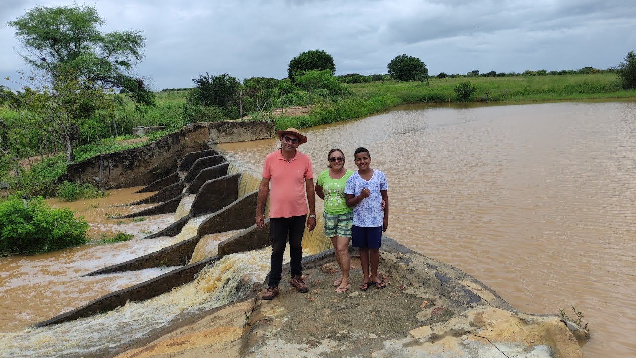 SERTÃO MAMOEIRO MOSTRANDO AS RIQUEZAS DE NOSSA TERRA EM JATOBÁ DE SÃO JOSÉ DO BELMONTE PERNAMBUCO.