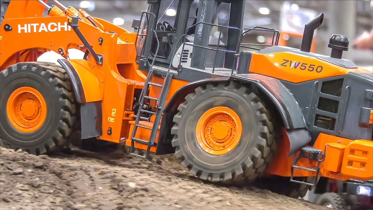 STUNNING RC MODEL TRUCKS, HUGE RC LOADER, MEGA RC CRANES!
