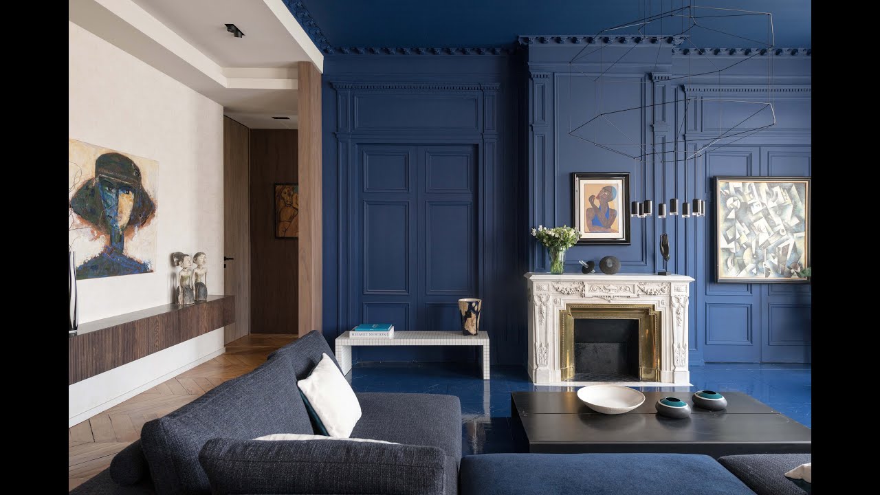 Architecture d'intérieur en bleu majeur