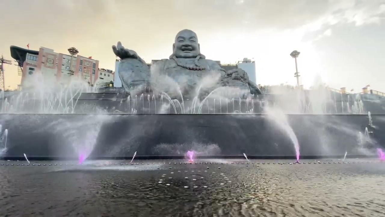 Tượng Phật Di Lặc Núi Bà Đen