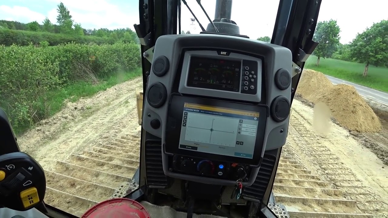 Trimble Earthworks dla spycharek - test CAT D6N