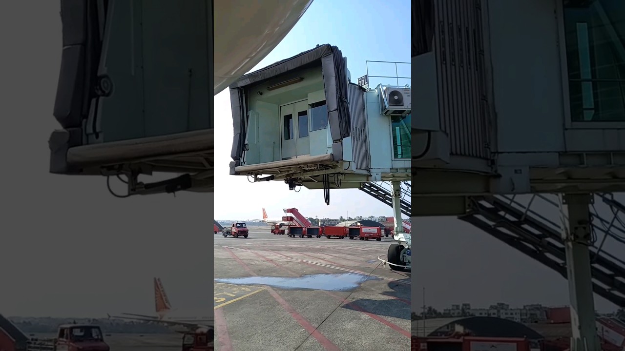 Aerobridge Connecting in flight