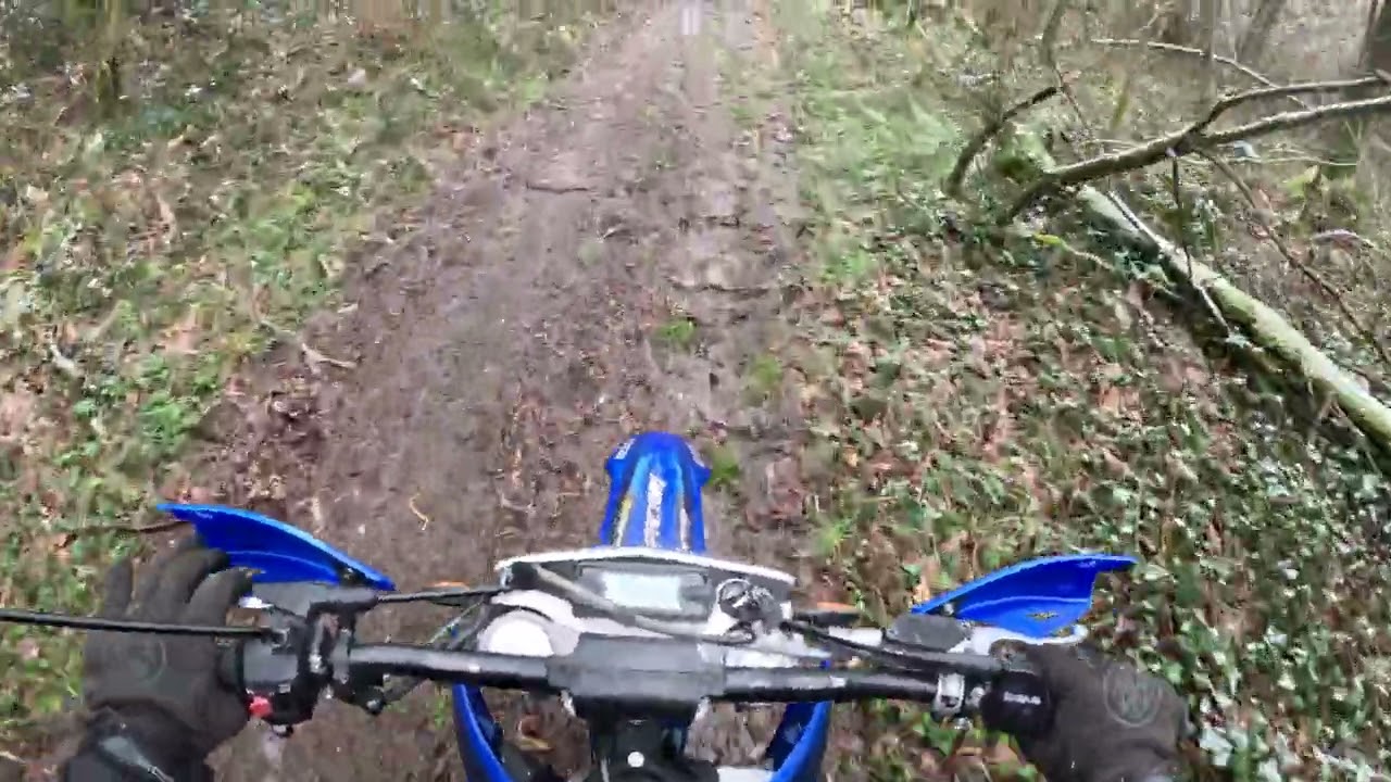 Enduro en Sherco 50cc sous la neige 