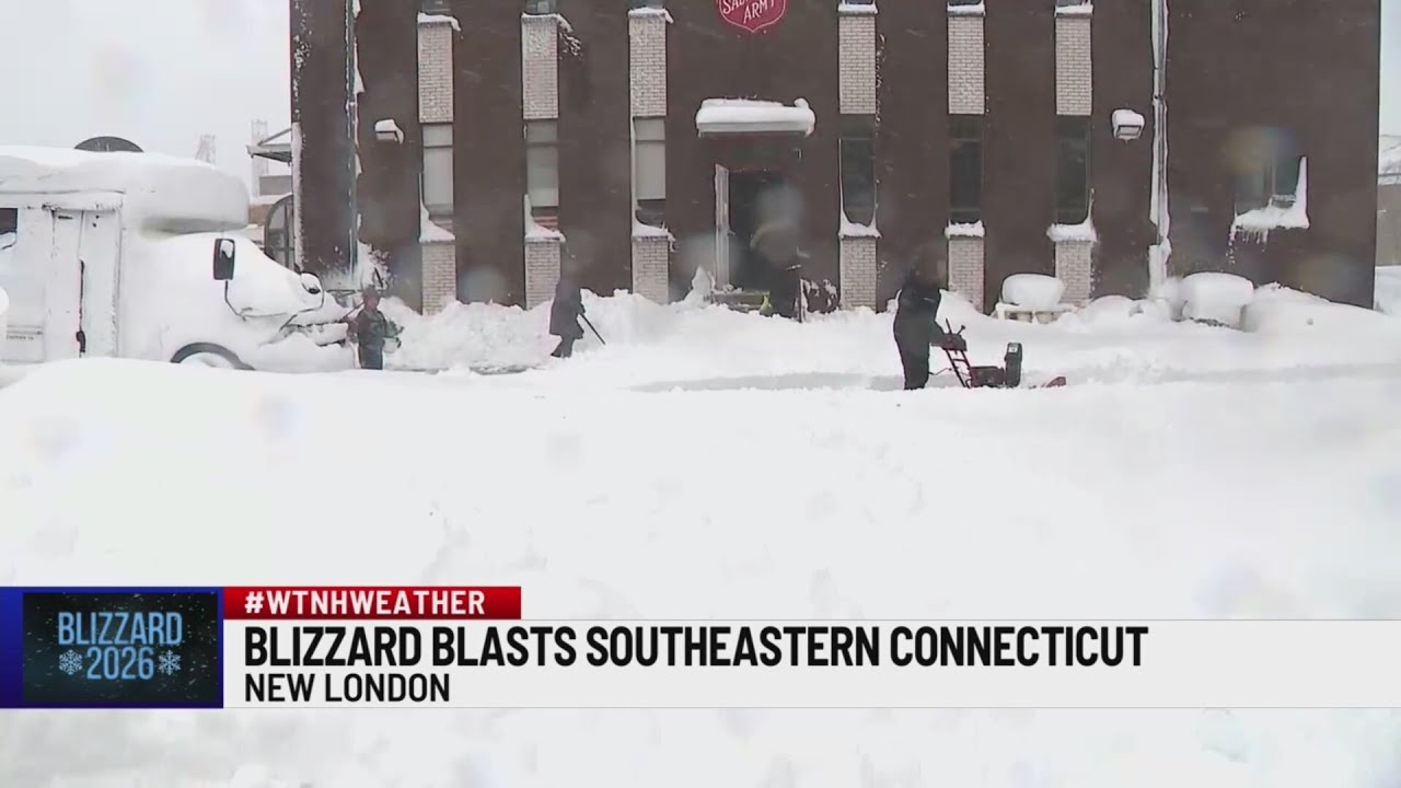 New London crews working around the clock to clear snow after storm