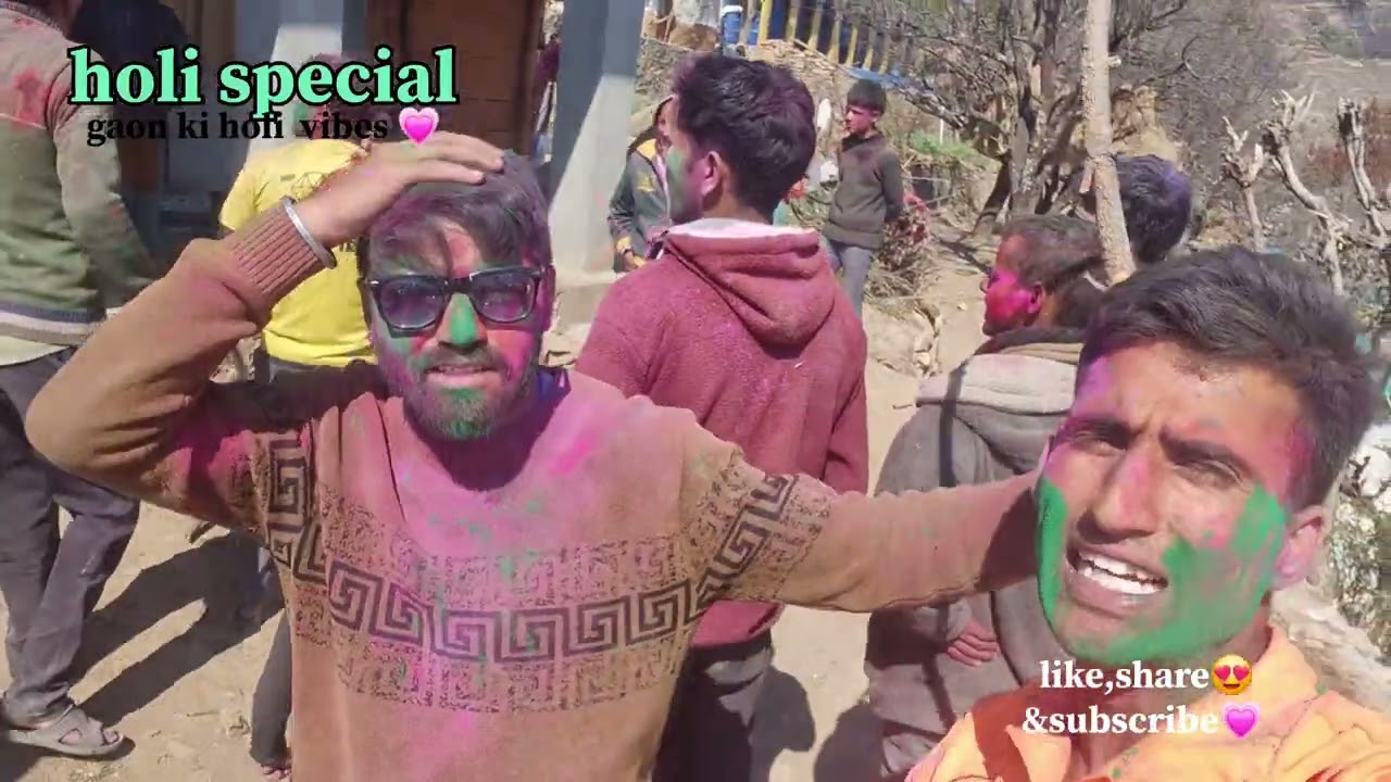 Pahadi holi 💗 gaon ke logo ke saath 💙🥰 #pahadiculture #pahadilifestyle #viral #love  #uttarakhand 