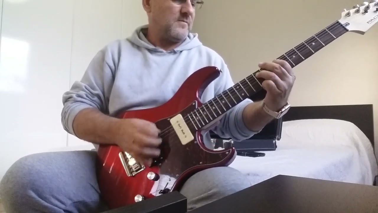 Yamaha Pacifica 311h with Gibson 70s tribute and p90 Dimarzio neck pickups, marshall dsl 5 amplifier